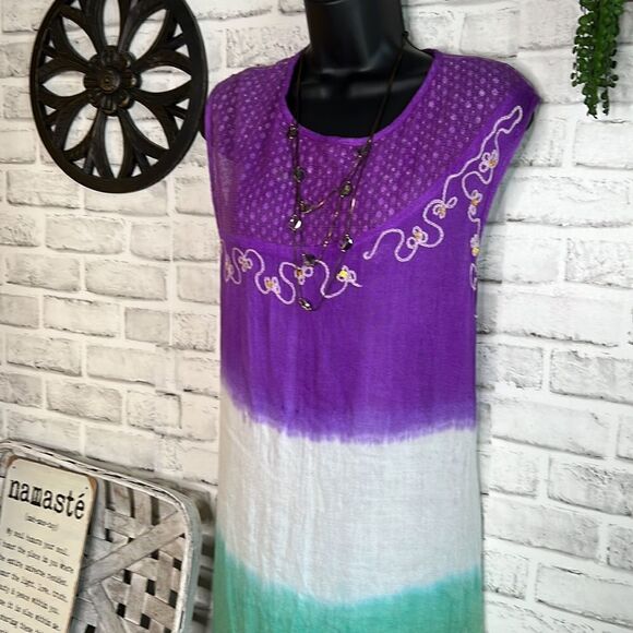 NWT Sunflower Tie Dye Beach Embroidered Sleeveless Dress Flowy Size Medium Boho - Picture 2 of 11